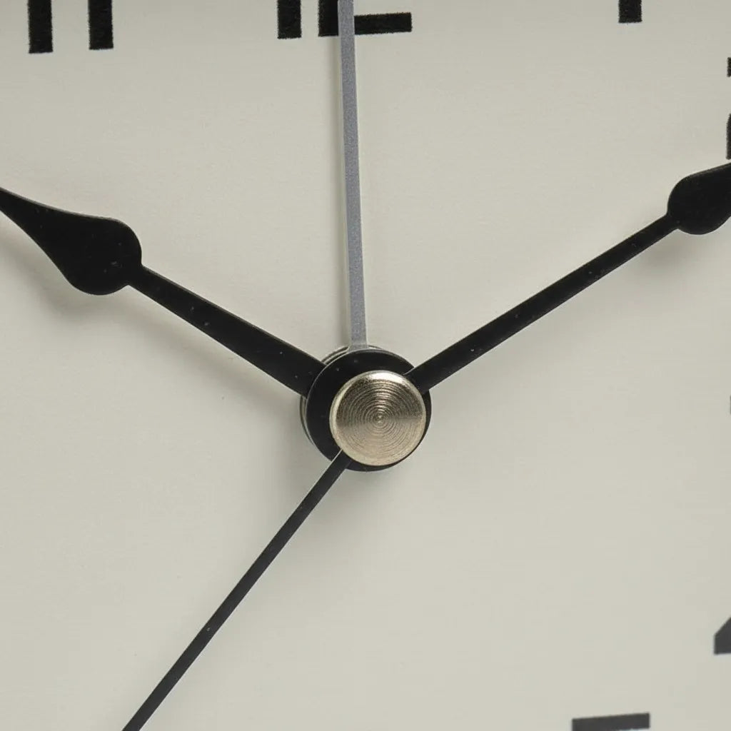 Petit Réveil Carré Chic