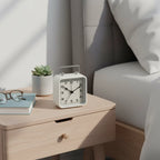 Petit Réveil Carré Chic