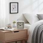 Petit Réveil Carré Chic