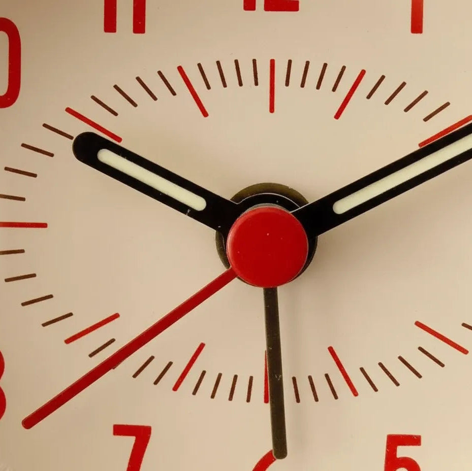 Petit Réveil Design Rétro