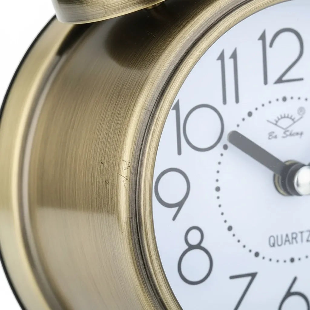 Réveil à Pile Rétro en Métal