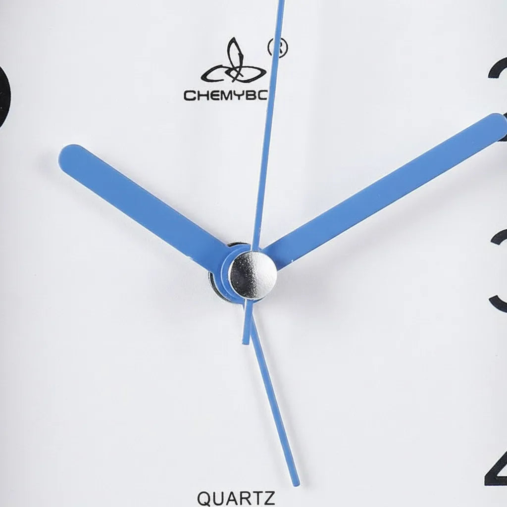 Réveil Analogique Carré Silencieux