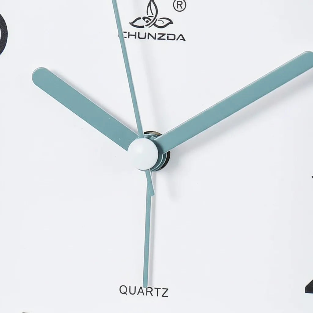 Réveil Analogique Carré Silencieux