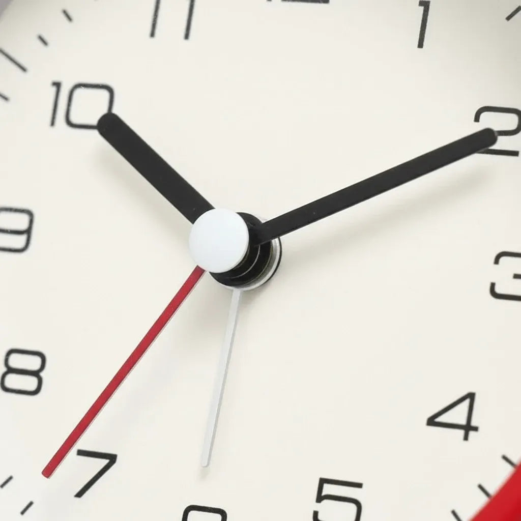 Réveil Analogique Trotteuse Silencieuse en Métal