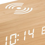 Réveil en Bois avec Chargeur à Induction