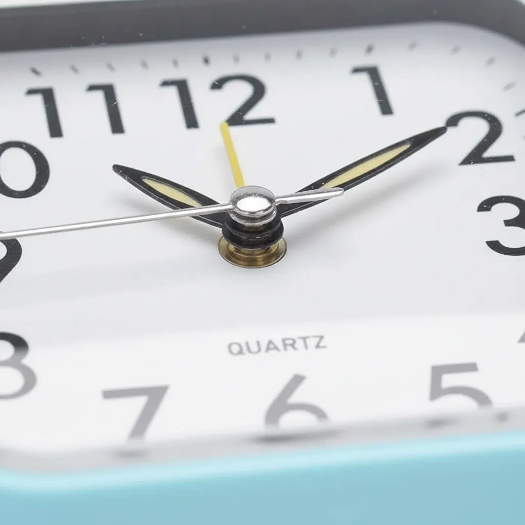Réveil Simple Avec Pile Quartz